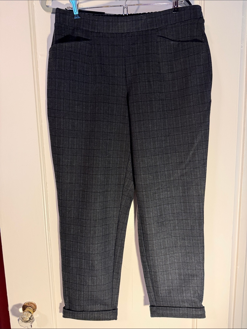 Dark Gray Plaid Cropped Dress Pants by Simply Vera Vera Wang